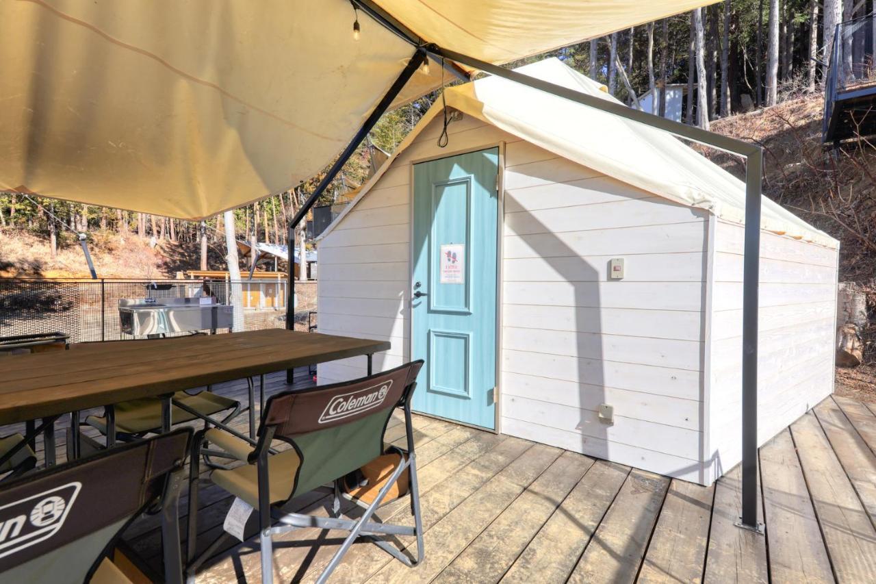 ホテル Retreat Camp Mahoroba 富士河口湖町 エクステリア 写真