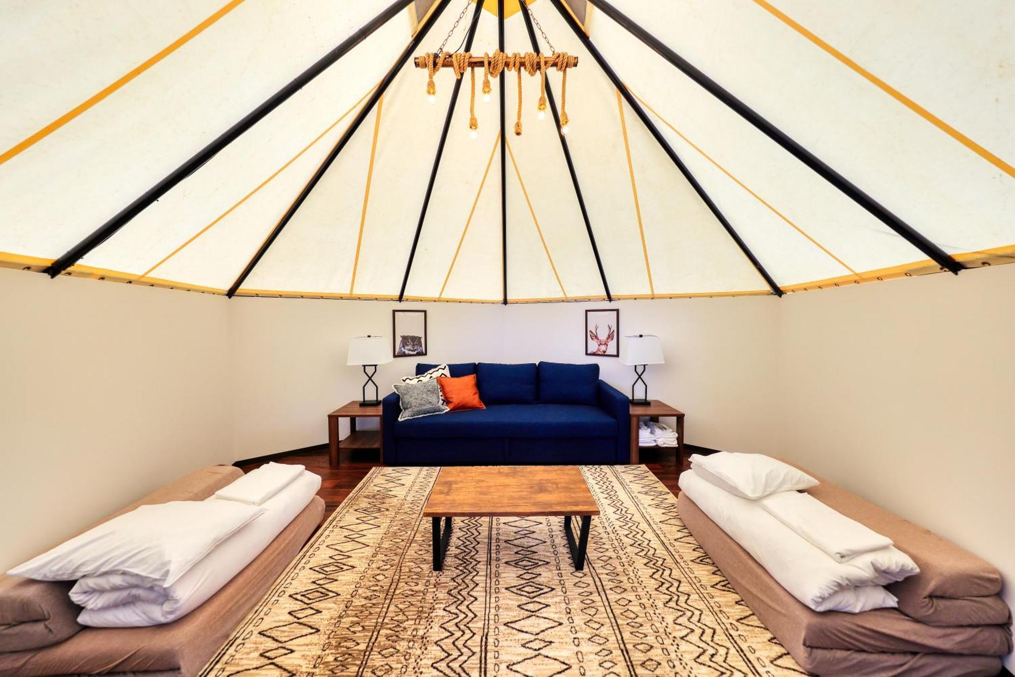 ホテル Retreat Camp Mahoroba 富士河口湖町 エクステリア 写真