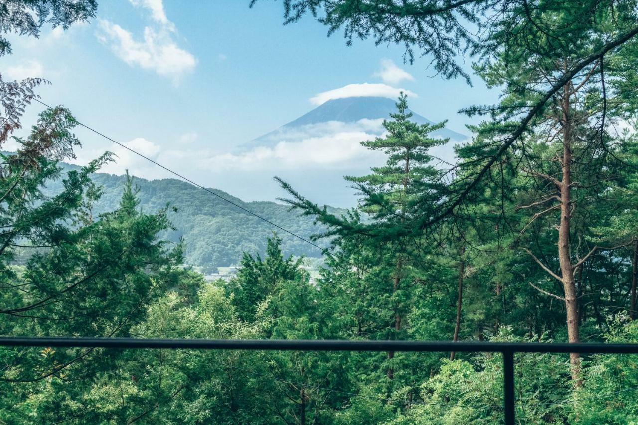 ホテル Retreat Camp Mahoroba 富士河口湖町 エクステリア 写真